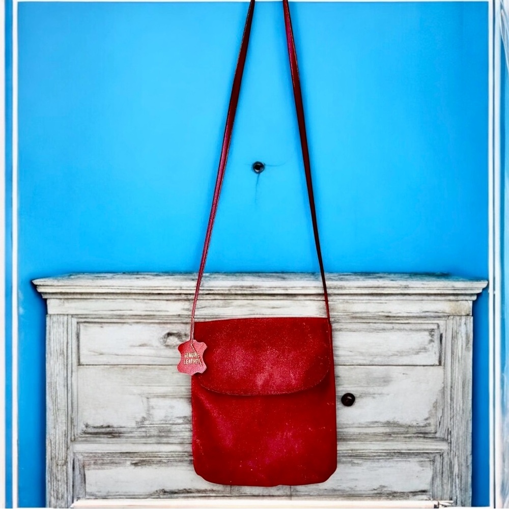 Vintage 70's Red Genuine Suede Leather Messenger Crossbody Bag Flap Snap